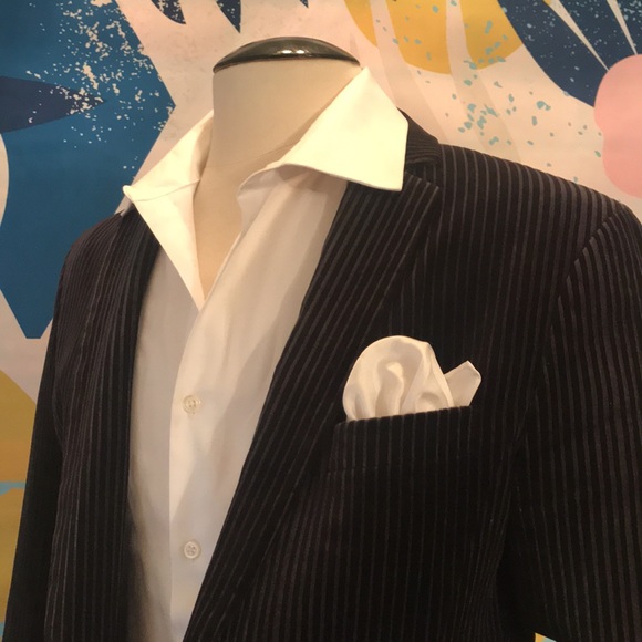 International concept Velvet Coat - Picture 15 of 17